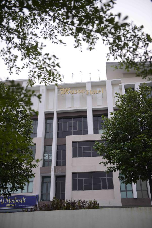 Musse Hotel Cyberjaya Esterno foto